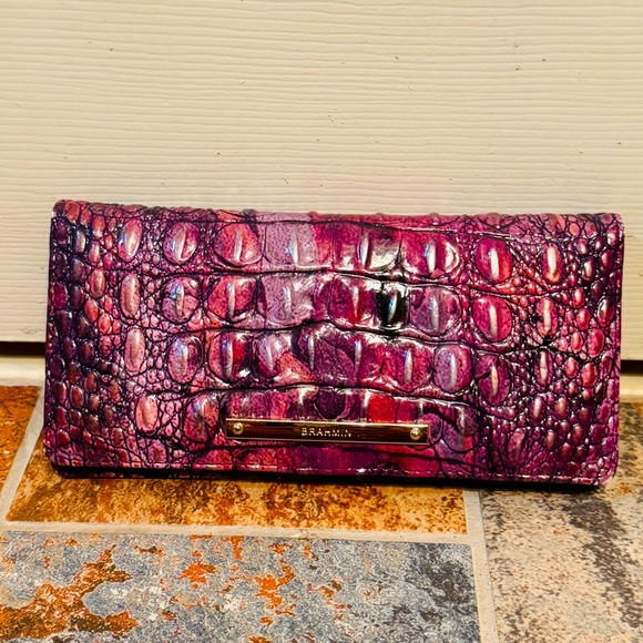 💐HARD TO FIND!! Gorgeous Brahmin Ady Croc Embossed Leather Wallet